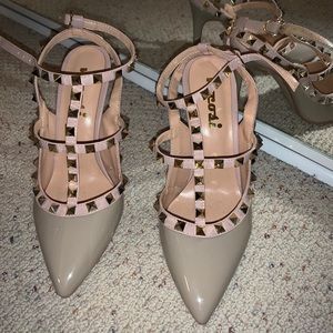 Sexy nude heels